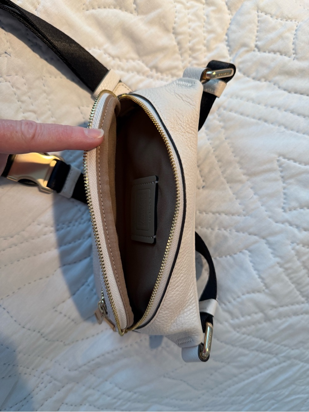 Coach White Pebbled Leather Crossbody Belt Bag with Black Strap - Picture 10 of 13